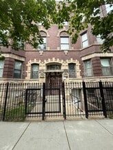 Building Photo - 2548-2550 W Washington Blvd