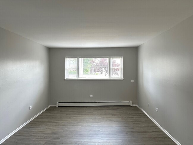 Building Photo - 3400 Maple Ave Apt 3