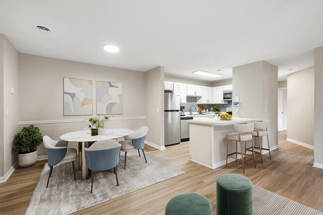 Building Photo - Avana Collins Creek