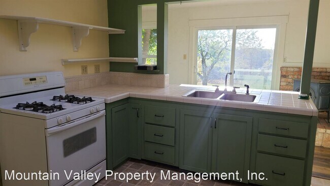 Building Photo - 3 br, 2 bath House - 12332 Silver Springs ...