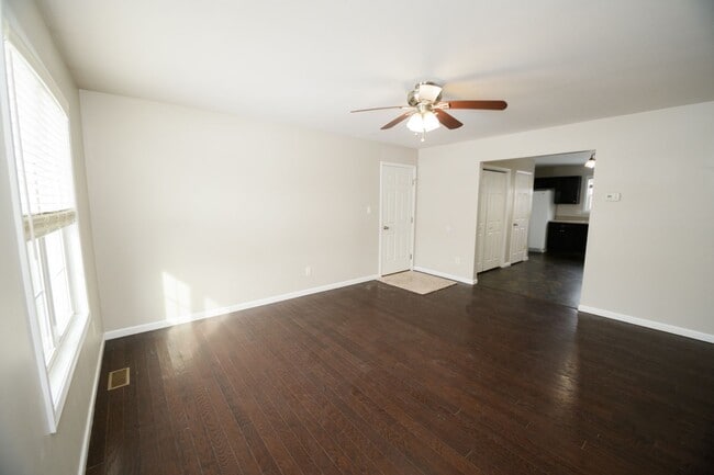 Building Photo - 693 Dearborn Rd