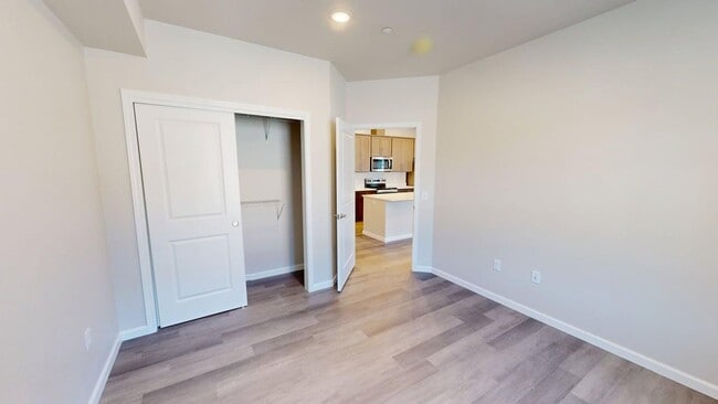 Building Photo - Autumn Haus