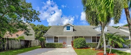 Building Photo - 9258 Green Meadows Way