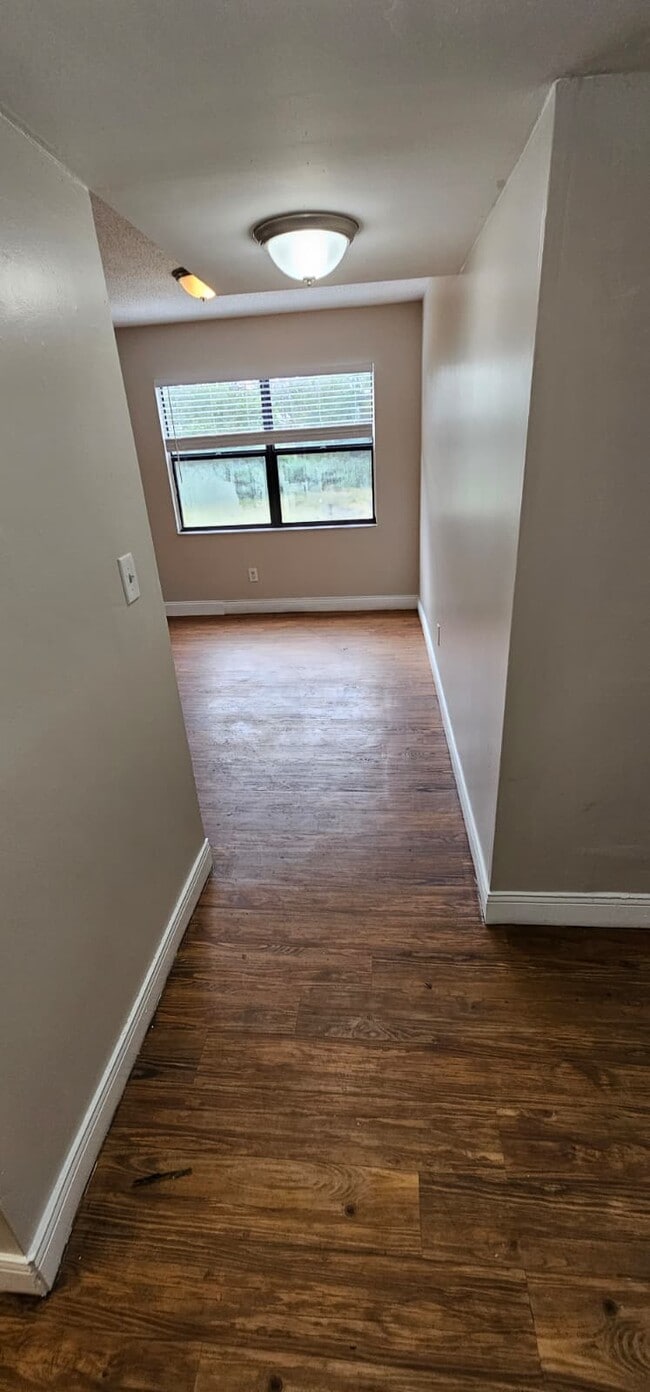 Foto del edificio - 3400 Foxcroft Rd