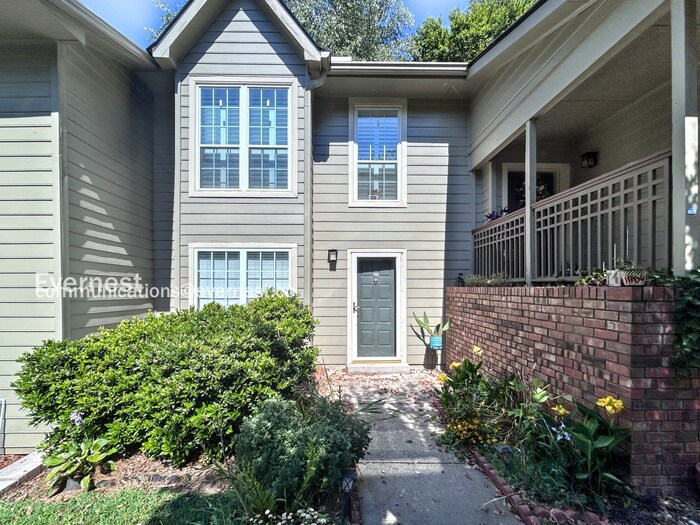 Primary Photo - 1105 Lenox Way NE