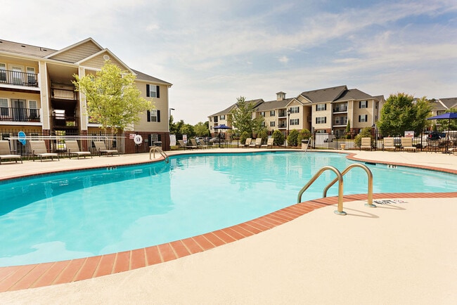 Building Photo - The Pointe At Robinhood Village