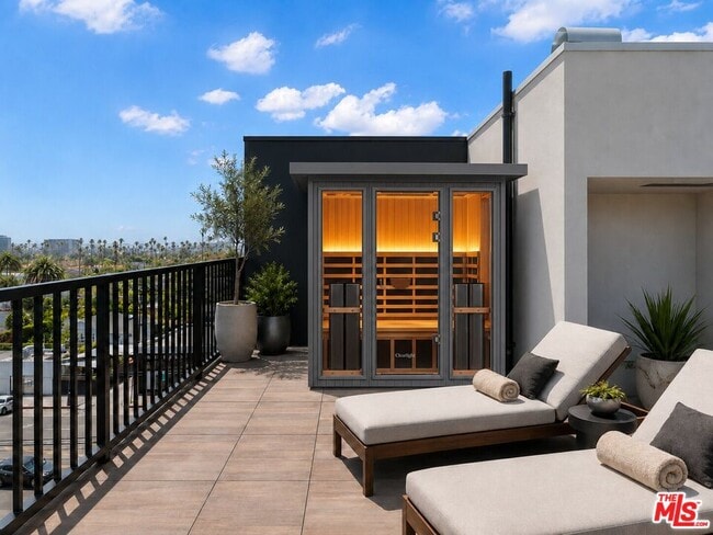 Building Photo - 1808 Lincoln Blvd