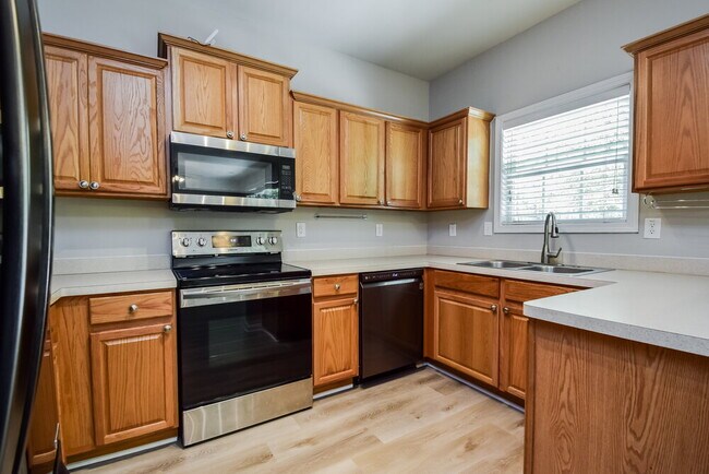 Foto del edificio - 6933 Grand Hickory Dr