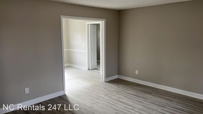 Building Photo - 4 br, 2 bath House - 2300 Carlford Rd