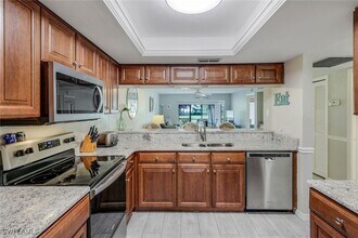 Building Photo - 12500 Cold Stream Dr