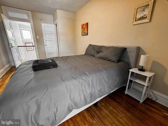 Foto del edificio - 2408 N 53rd St