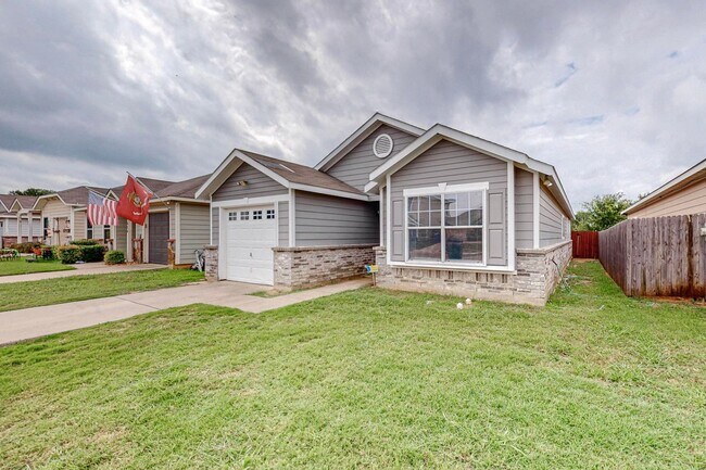 Foto del edificio - Adorable 3 bedroom 2 bath in Burleson Texas!