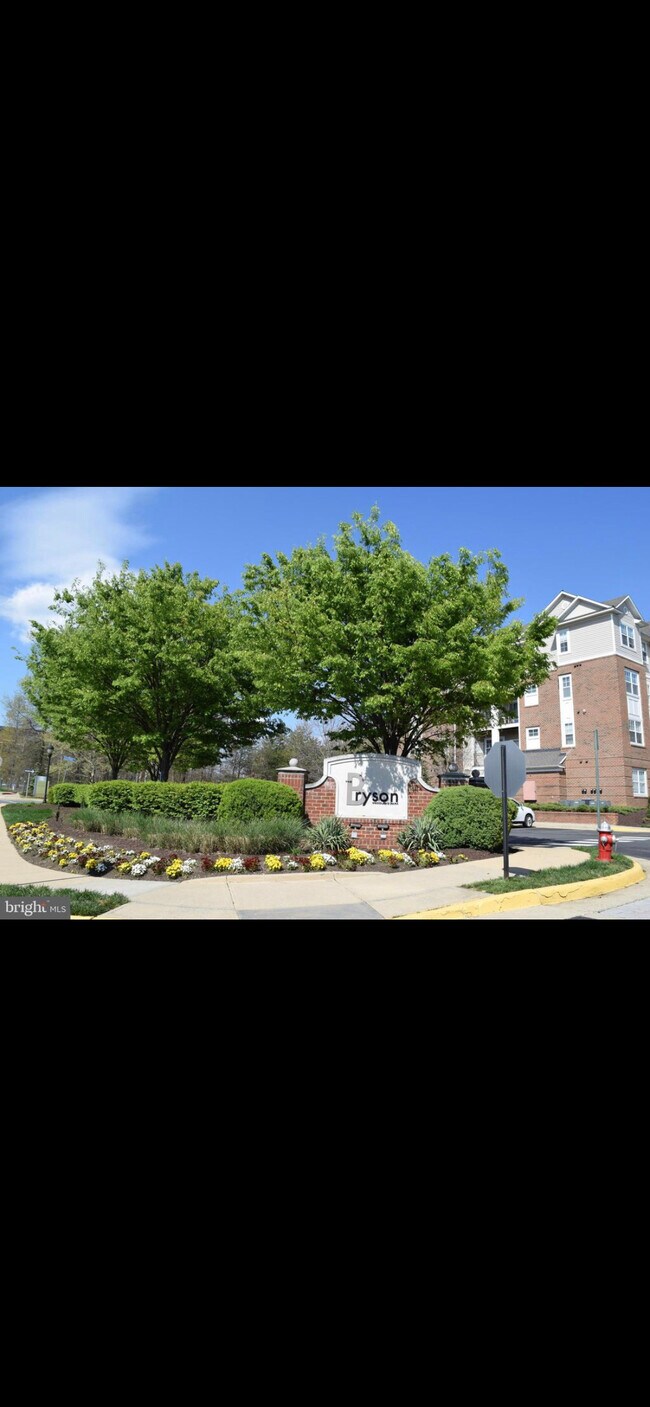 12958 Centre Park Cir Unit 121, Herndon, VA 20171 Condo for Rent in