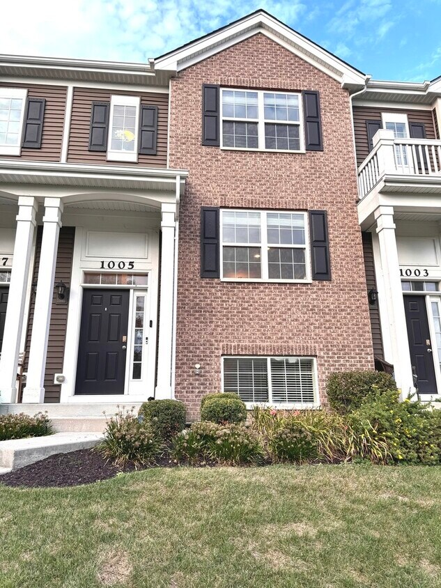 Foto principal - 1005 Charlton Ln