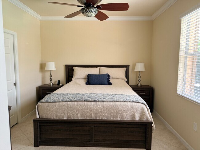 Building Photo - 14560 Grapevine Dr