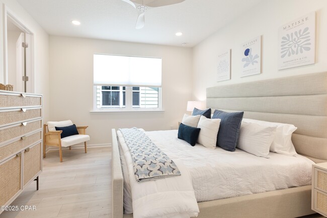 Building Photo - 8651 Sand dollar Dr