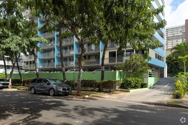 Building Photo - Oahu Surf Two