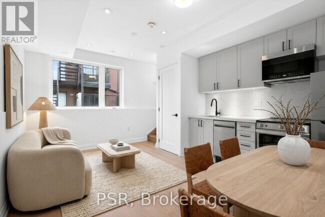 Photo du bâtiment - 218 Aileen Ave