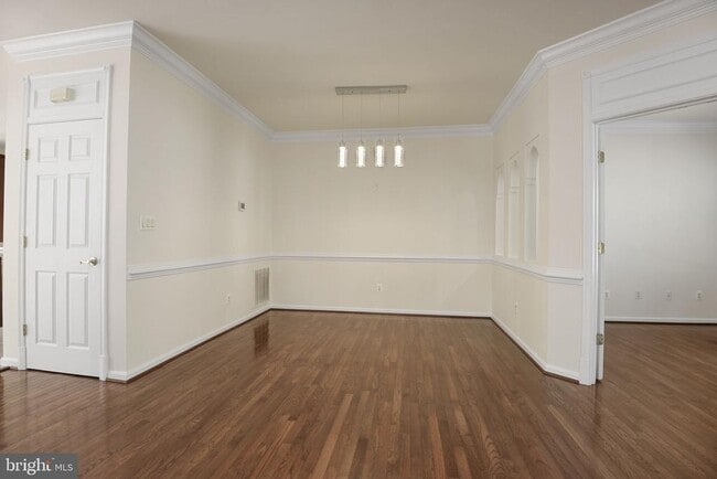 Foto del edificio - 46186 Aisquith Terrace