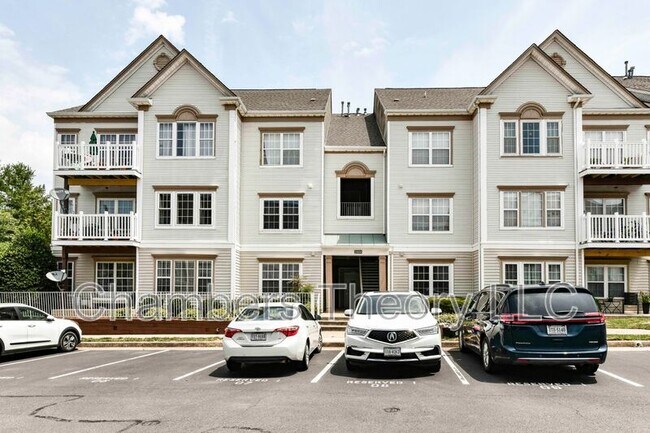 Foto del edificio - 21850 Locomotive Terrace