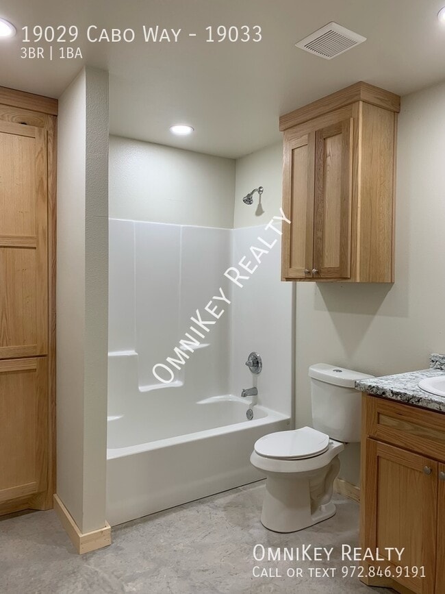 Foto del edificio - 19029 Cabo Wy