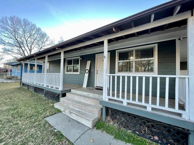 Building Photo - 404 S Oak Hill St