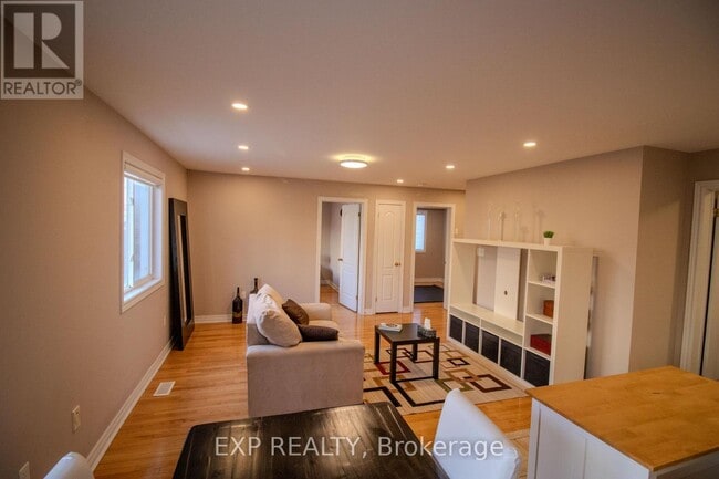 Photo du bâtiment - 2 Sir Jacobs Crescent