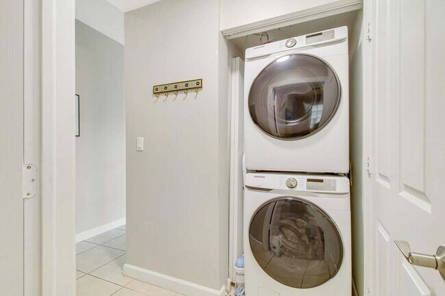 Foto del edificio - 1931 NE 2nd St