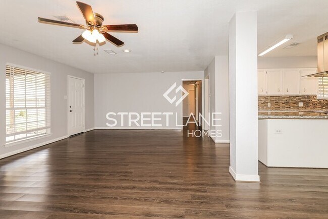 Building Photo - Charming 3 bedroom home in Conroe!