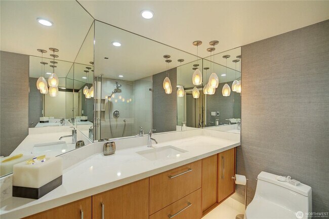 Foto del edificio - 2Bd/1.75Ba Seattle Condo