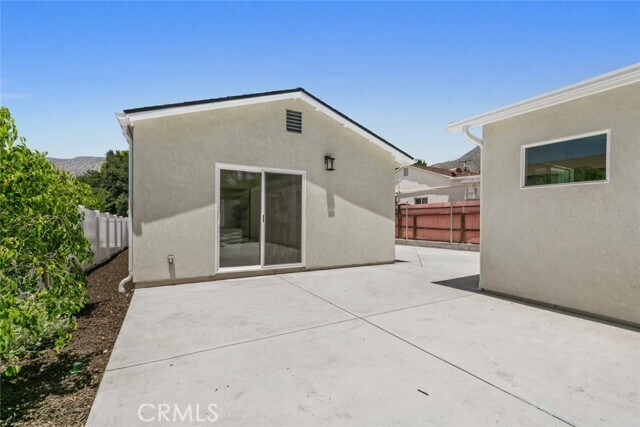Building Photo - 7634 Kyle St