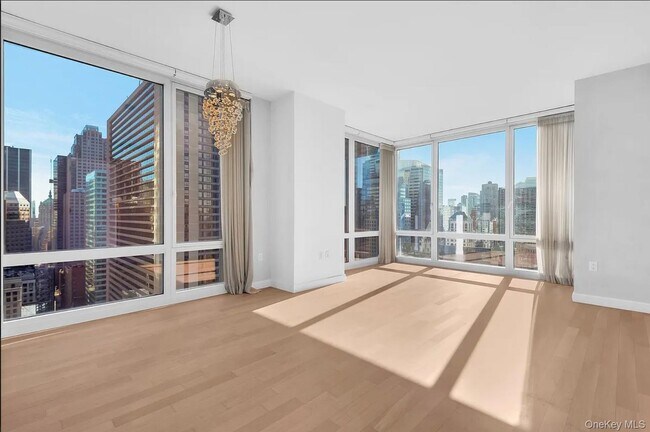 Foto del edificio - 247 W 46th St