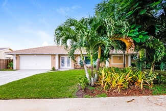 Building Photo - 12695 Westport Cir