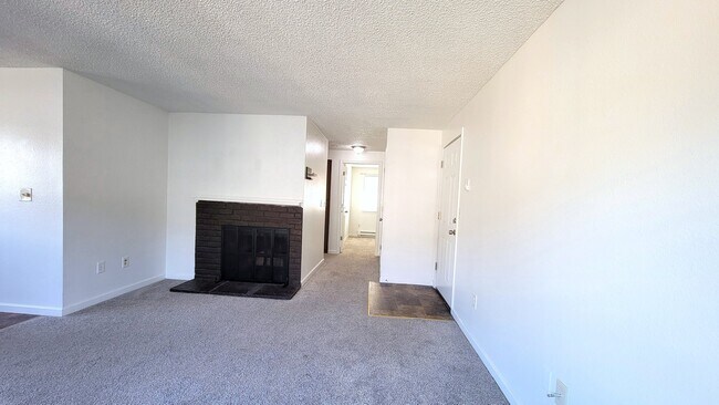 Foto del edificio - 4031 S Warner St