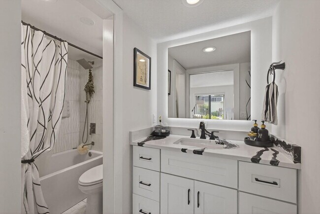 Foto del edificio - 2532 Boundbrook Dr S