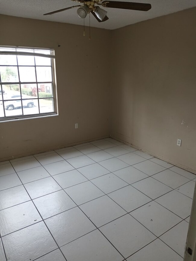 Building Photo - 2 BR in Central Orlando!