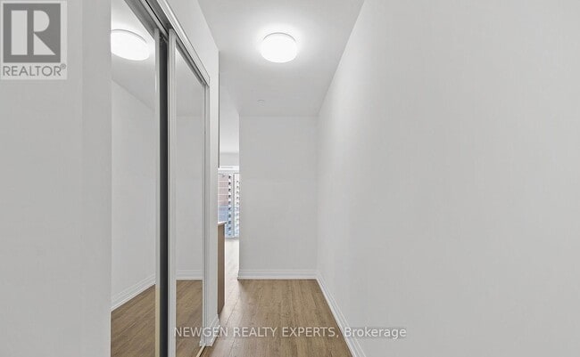 Photo du bâtiment - 286 Main St