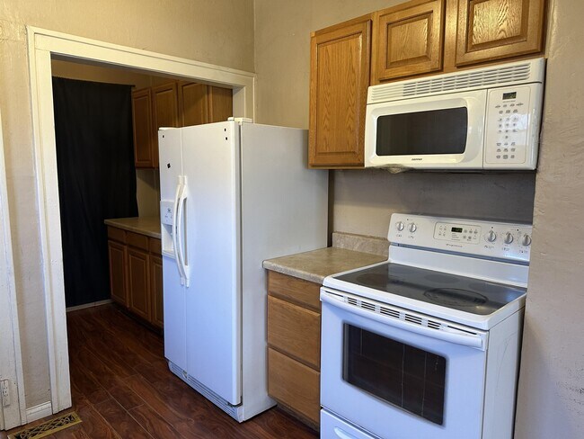 Foto del edificio - 1705 W Cherokee Ave