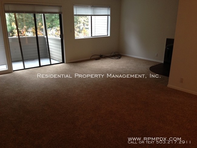Building Photo - 3101 McNary Pky