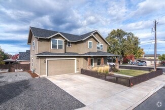 Building Photo - 1365 NW 16th Ct