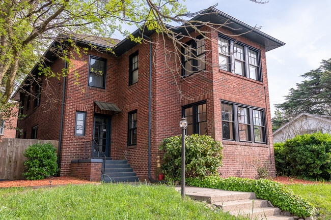 Building Photo - 1700 Claremont Ave