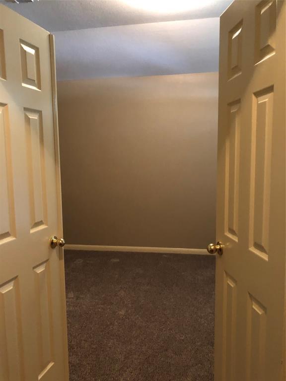 Foto del edificio - 21554 Falvel Lake Dr