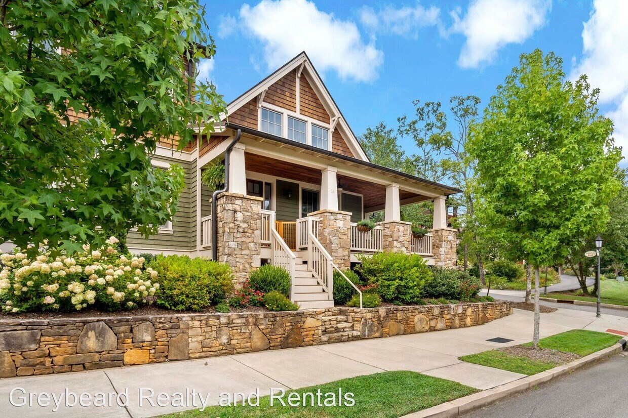 Primary Photo - 2 br, 3.5 bath House - 14 Fitzgerald Rd