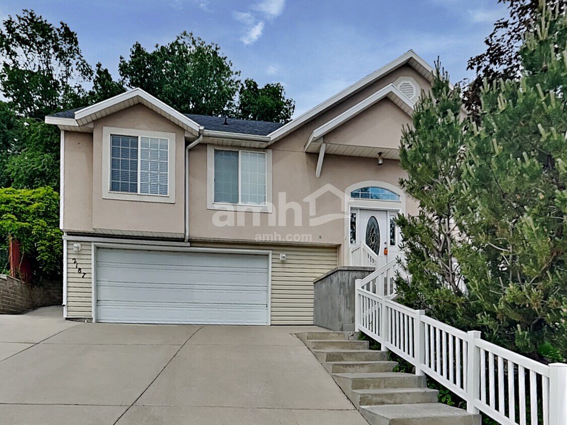 Foto principal - 2187 Dakota Ave