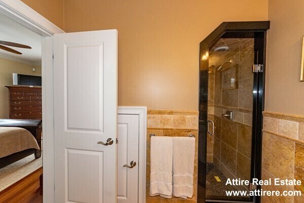 Foto del edificio - 234 Meadow Neck Rd