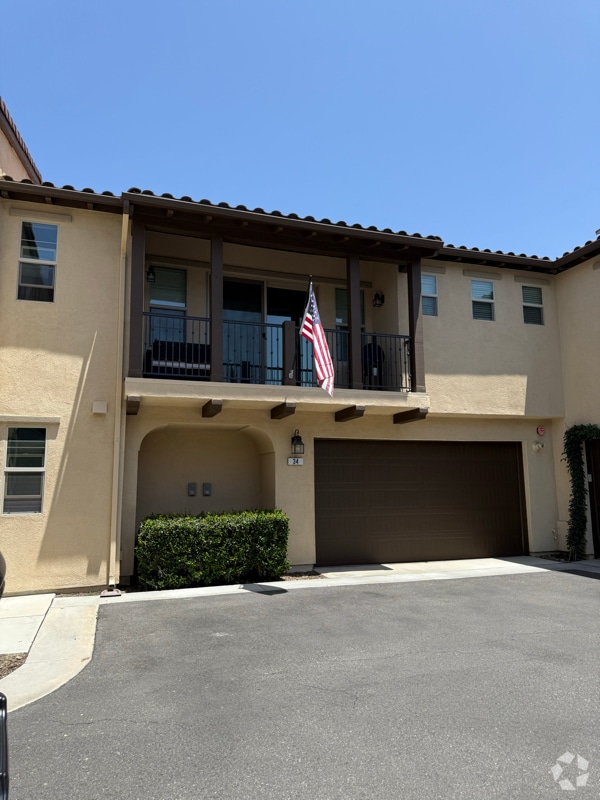 Building Photo - 34 Jaripol Cir