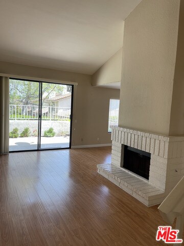 Primary Photo - 1014 Creekside Dr
