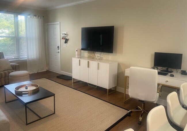 Foto del edificio - 600 Bucksley Ln