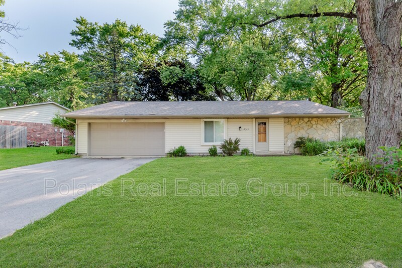 Foto principal - 8315 Nashua Dr