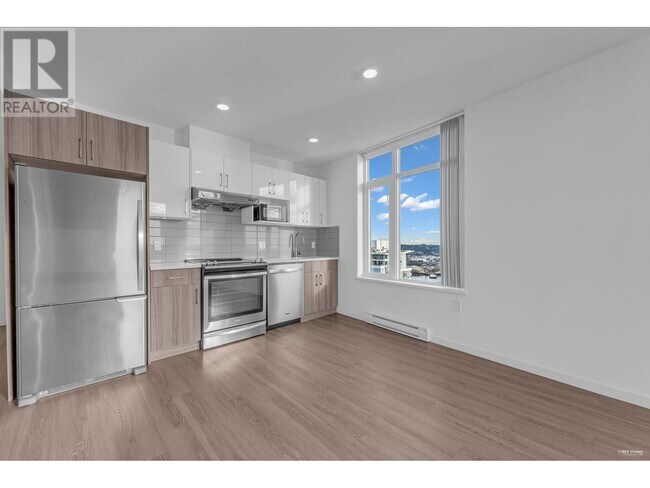 Building Photo - 900-2900 Carnarvon St